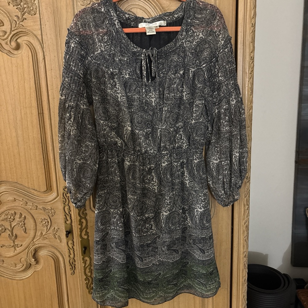 Studio M Gray and Green Paisley Long Sleeve Dress